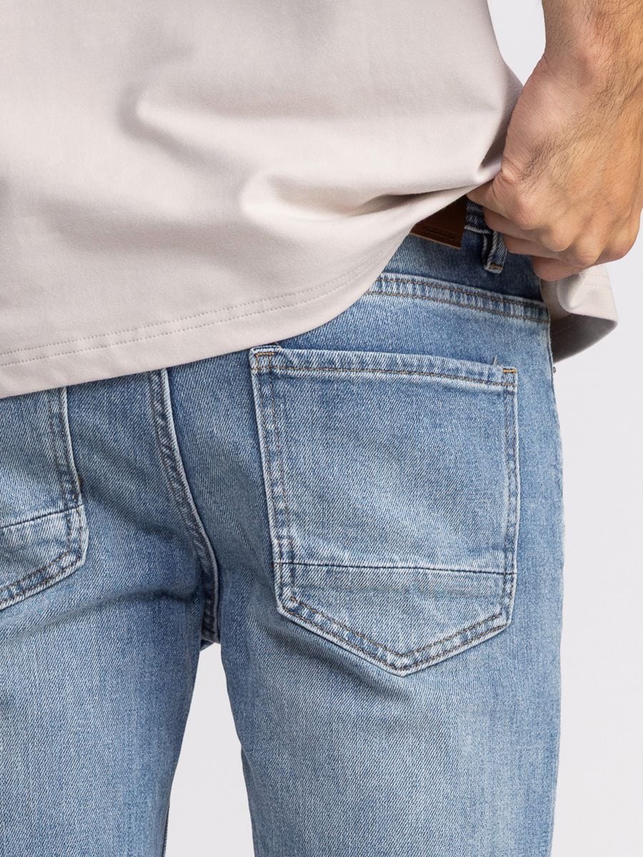 גינס סופר סקיני  עם קרעים ושפשופים