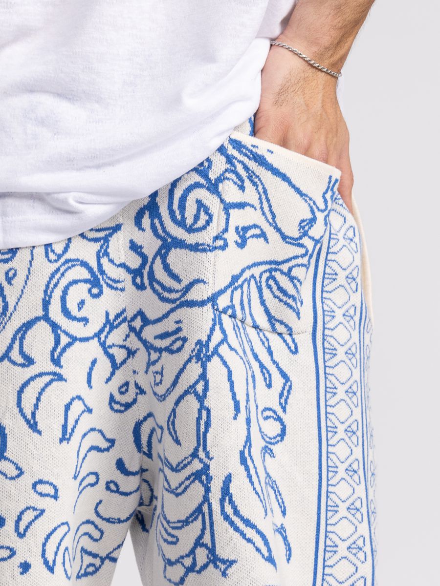 מכנסי ברמודה לגבר בהדפס גרפי