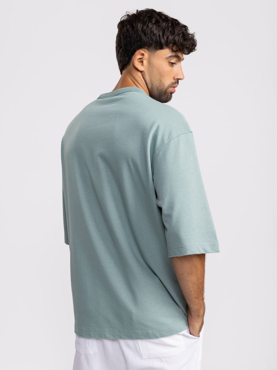 חולצת טי שירט לגבר עם שרוולים עד המרפק