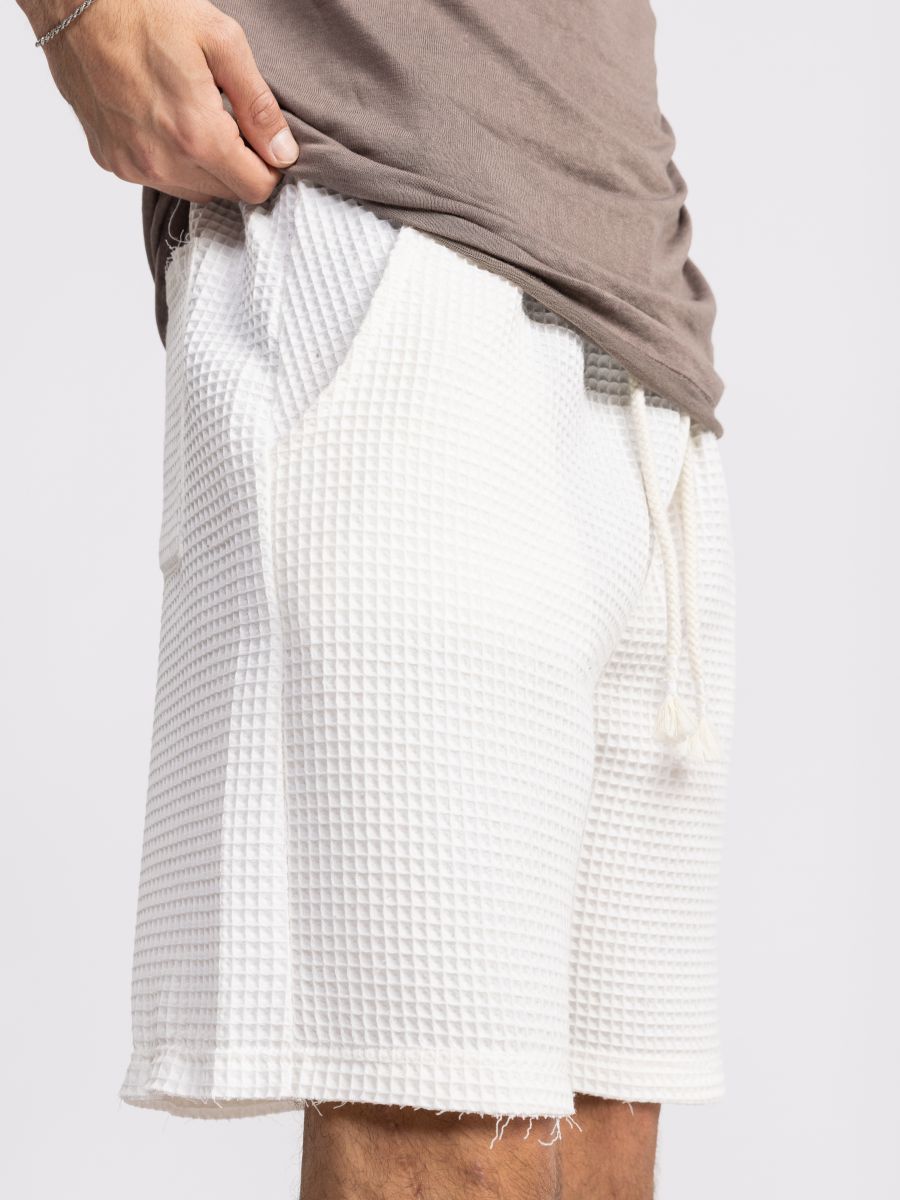 מכנסי ברמודה טקסטורה וופל