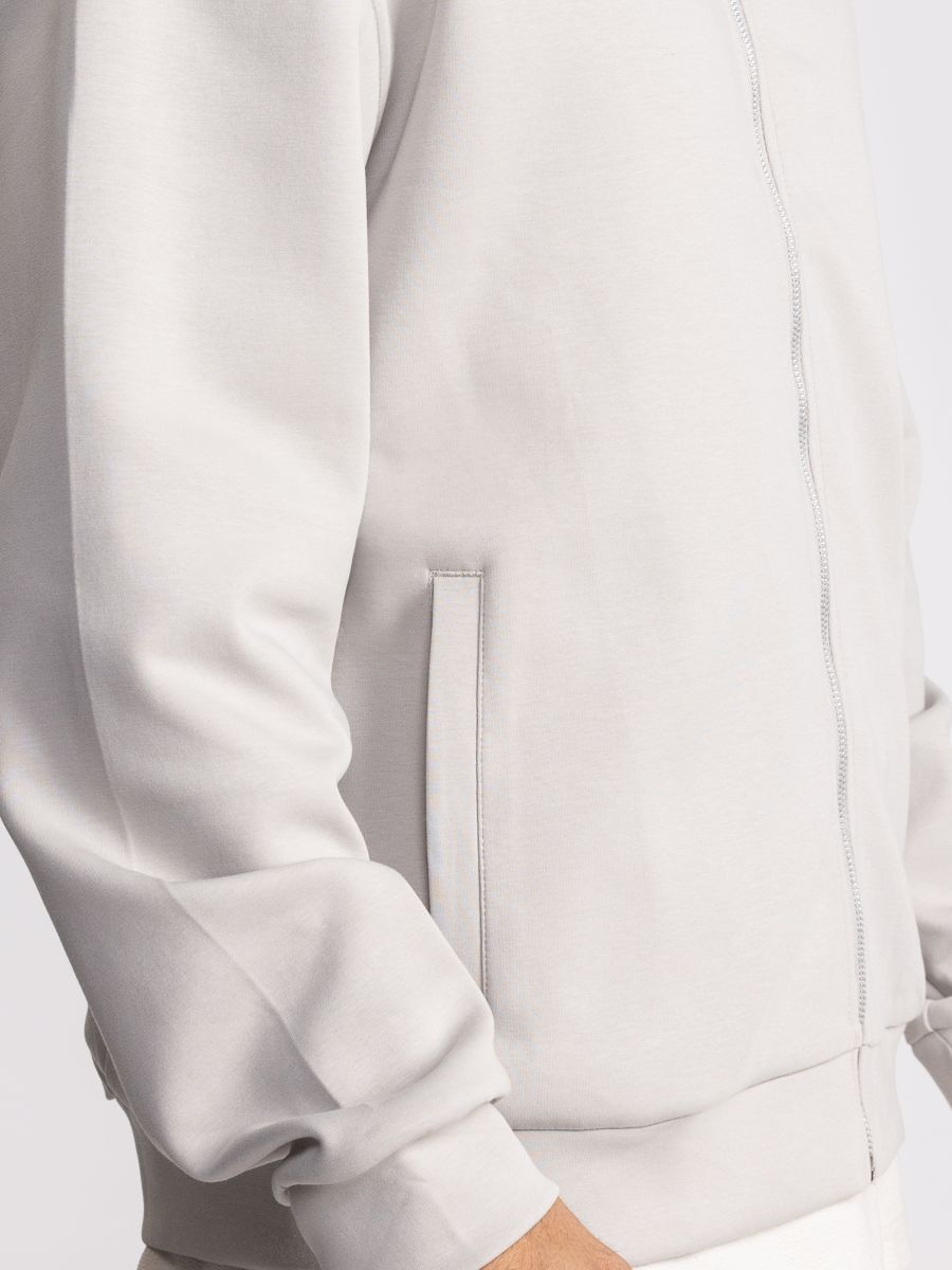 גקט לגבר עם רוכסן קדמי