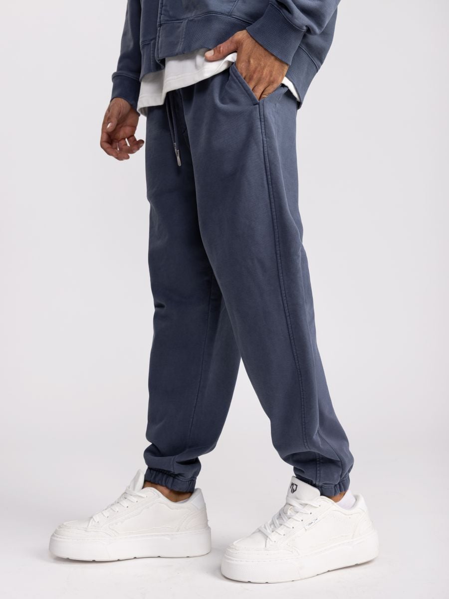 מכנסי טרנינג עם גומי ושרוך להתאמה