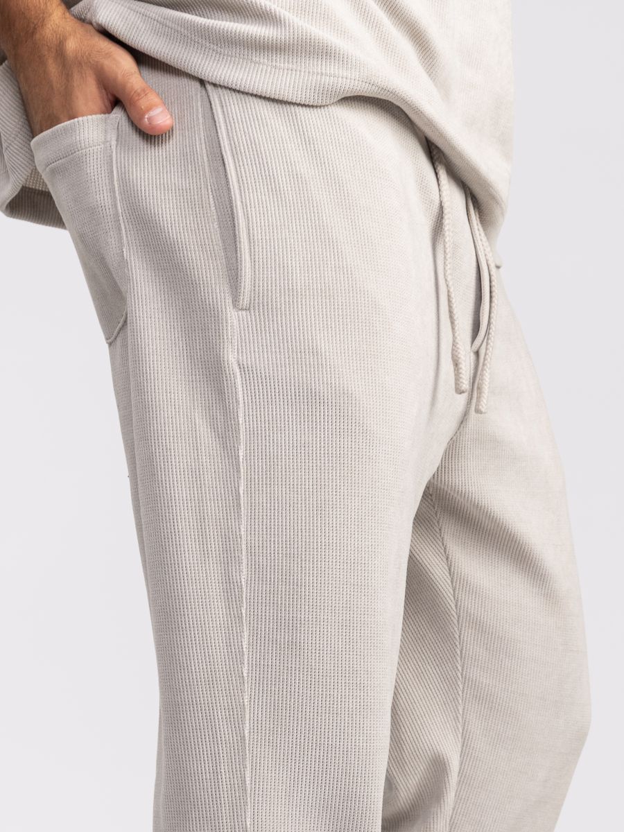 מכנסי גוגר מבד עם טקסטורה