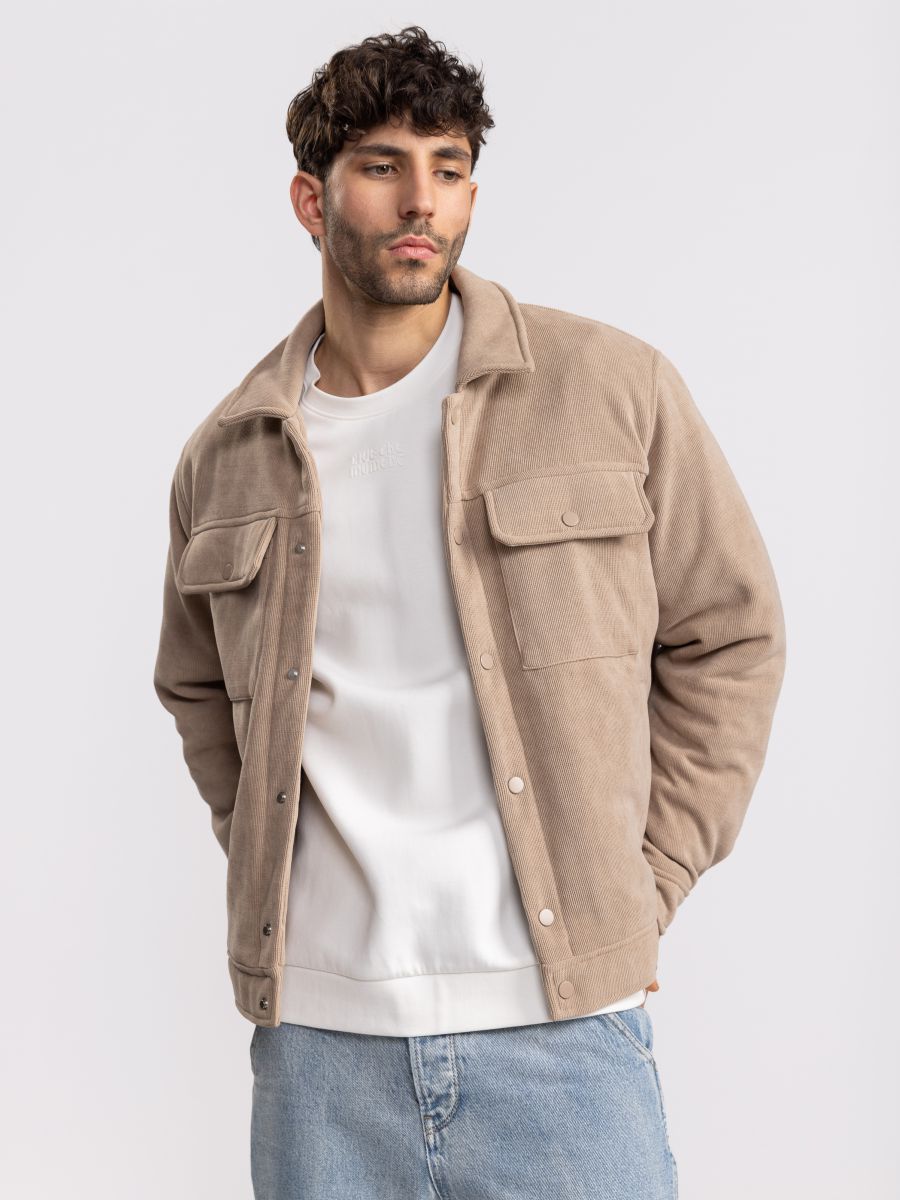 גקט לגבר עם טקסטורת פסים