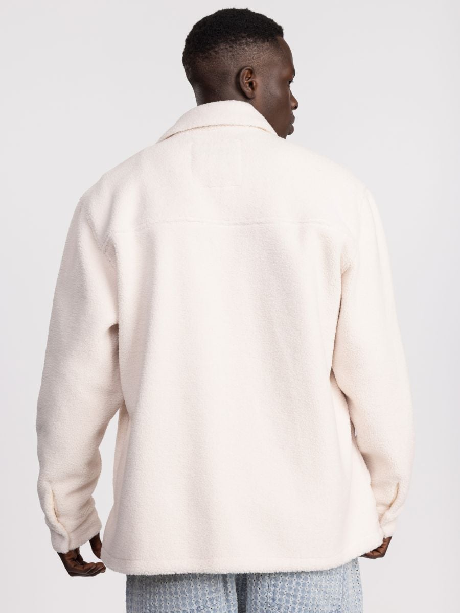 גקט לגבר עם סגירת לחצניות