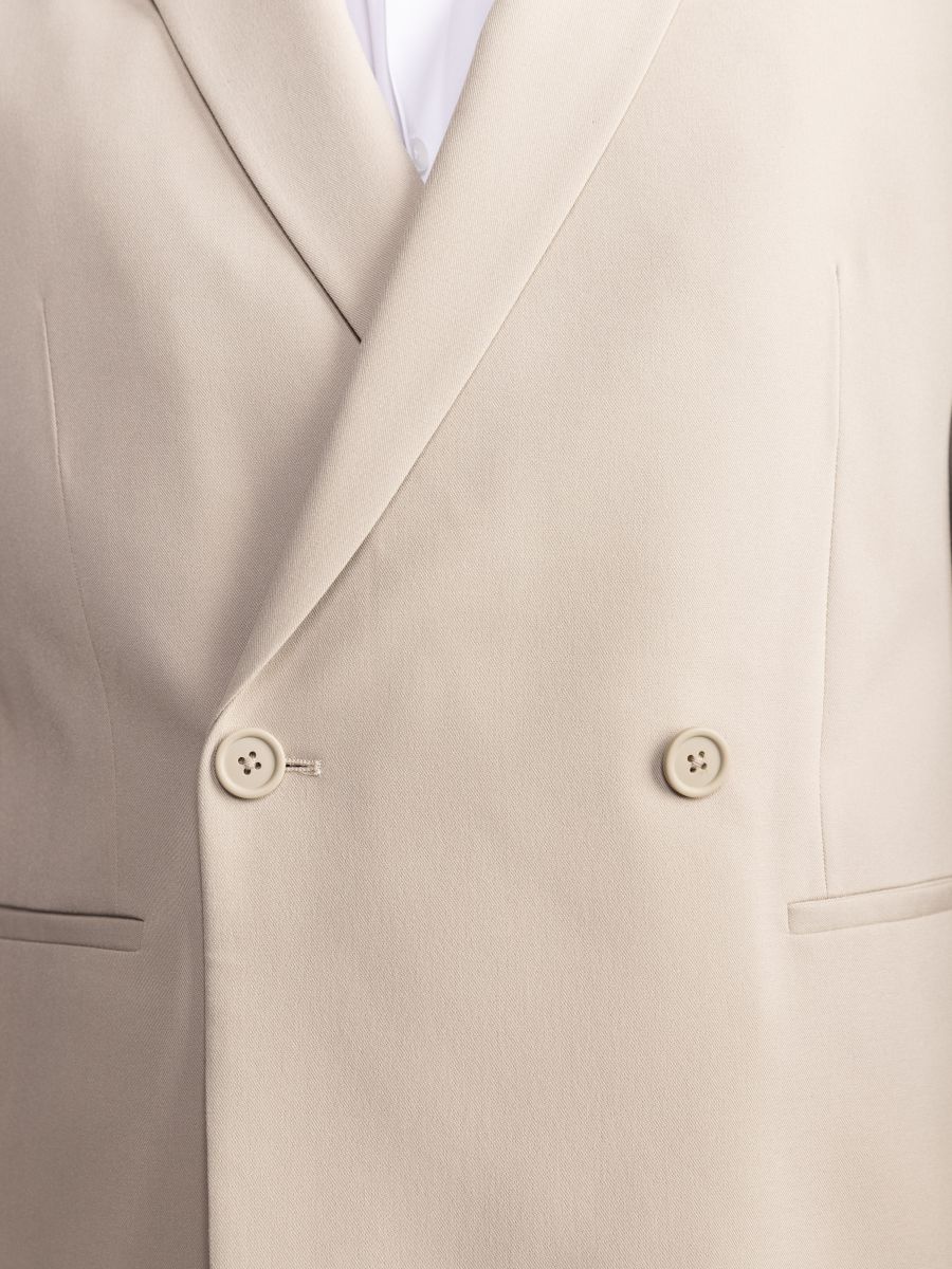 גקט לגבר עם סגירה כפולה