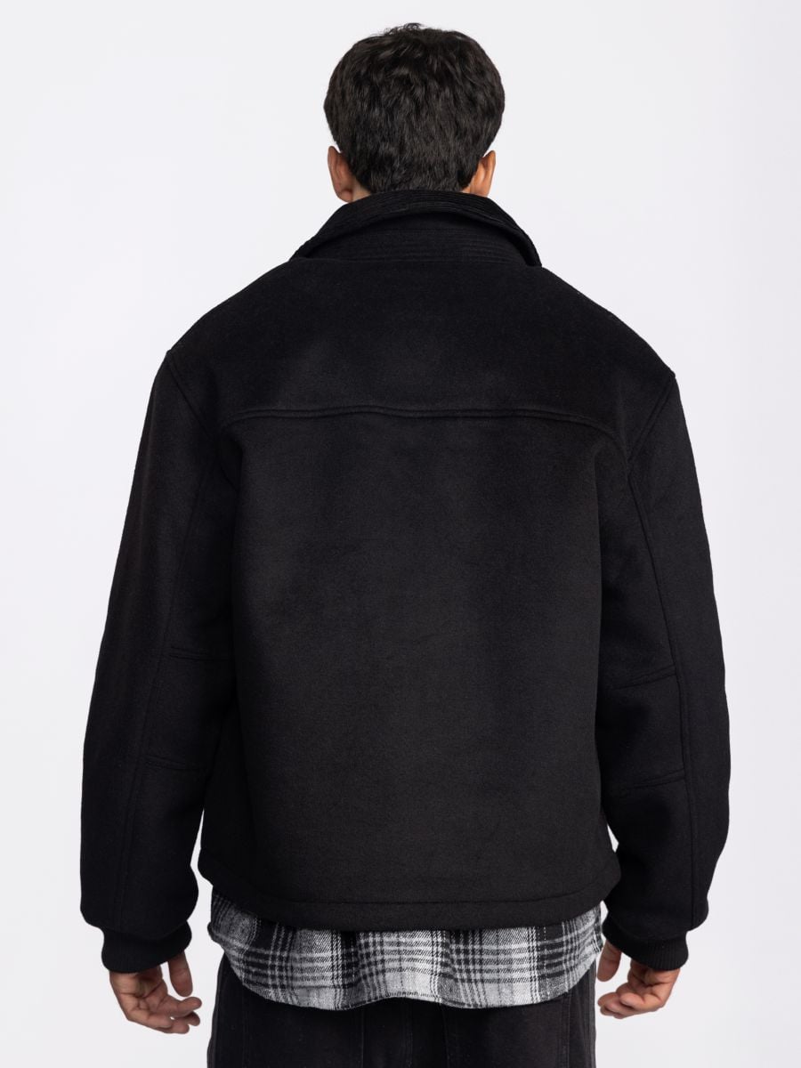 גקט קצר עם צווארון קורדרוי לגבר