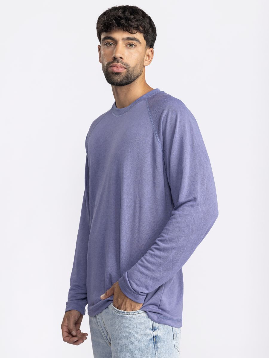 חולצת לונג סלאב מבד טקסטורלי בגזרת רגלן