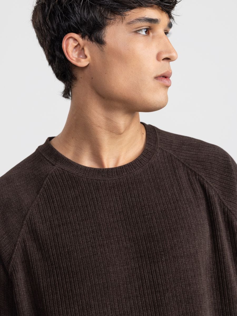 חולצת טי שירט ארוכה לגבר