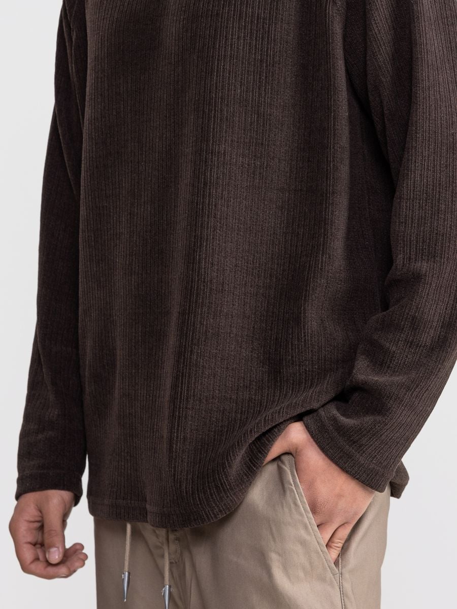 חולצת טי שירט ארוכה לגבר