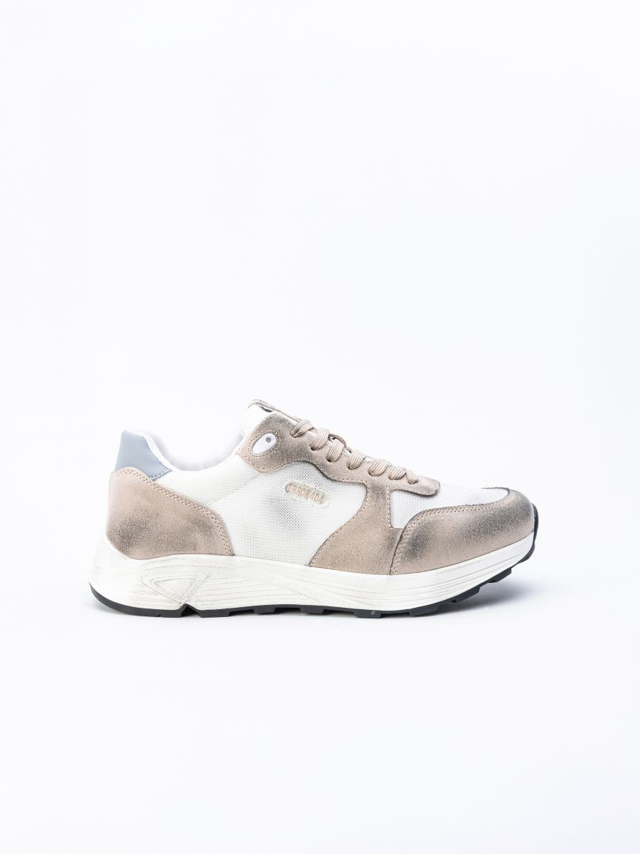 נעלי ERROR 404 בסגנון אורבני