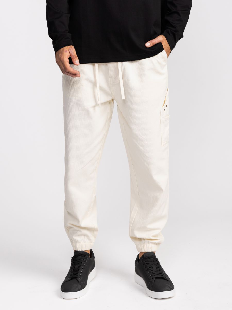 מכנסי בד לגבר  עם כיסי קרגו ולולאת מתכת