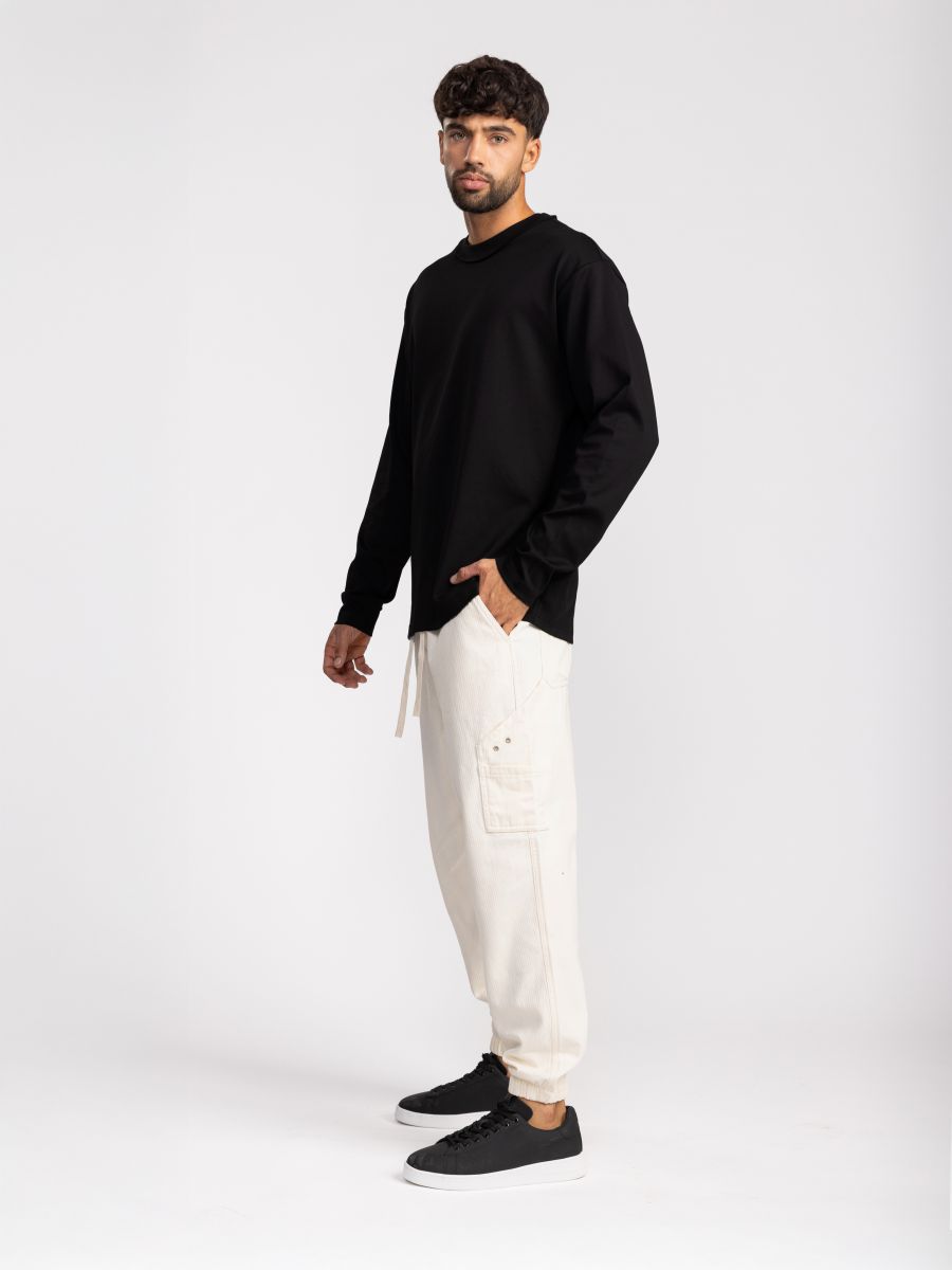 מכנסי בד לגבר  עם כיסי קרגו ולולאת מתכת