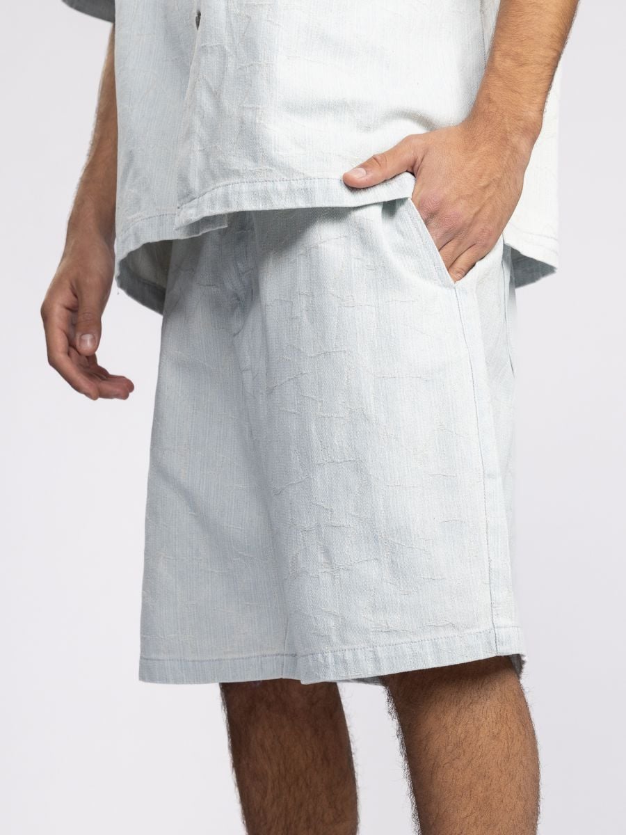 מכנסיים קצרים לגבר מבד טקסטורלי