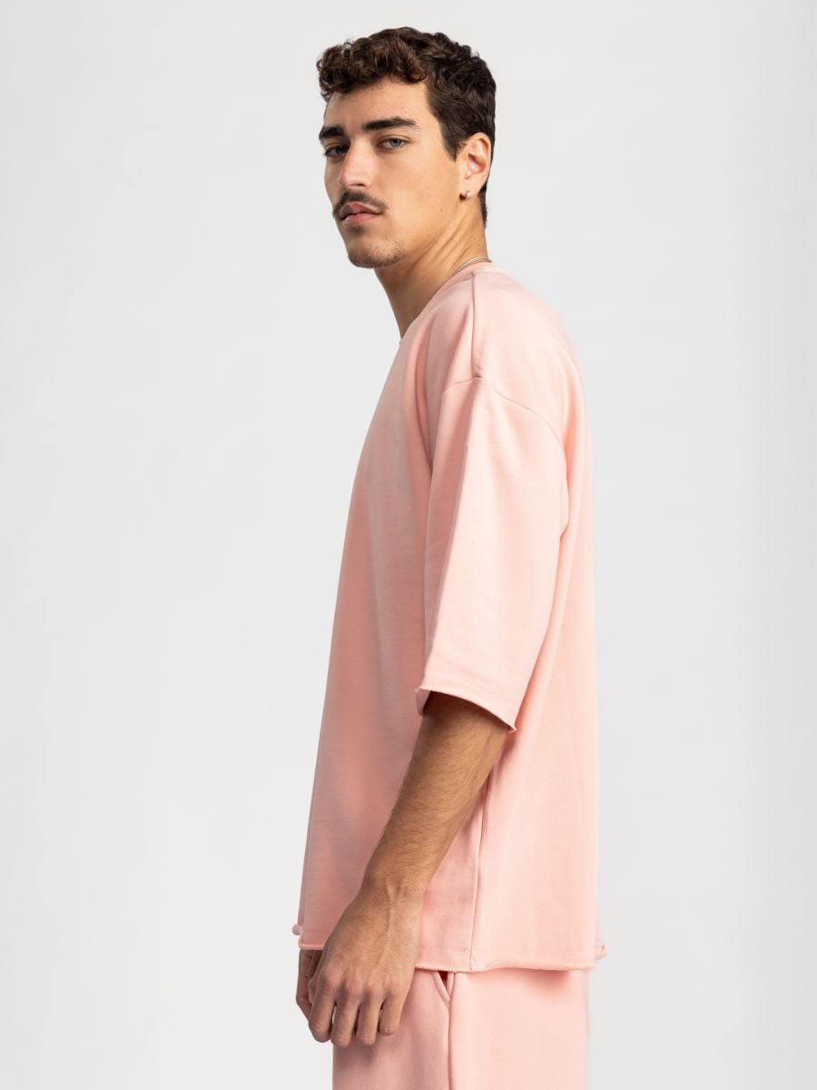 חולצה קצרה עם סיומת פרומה