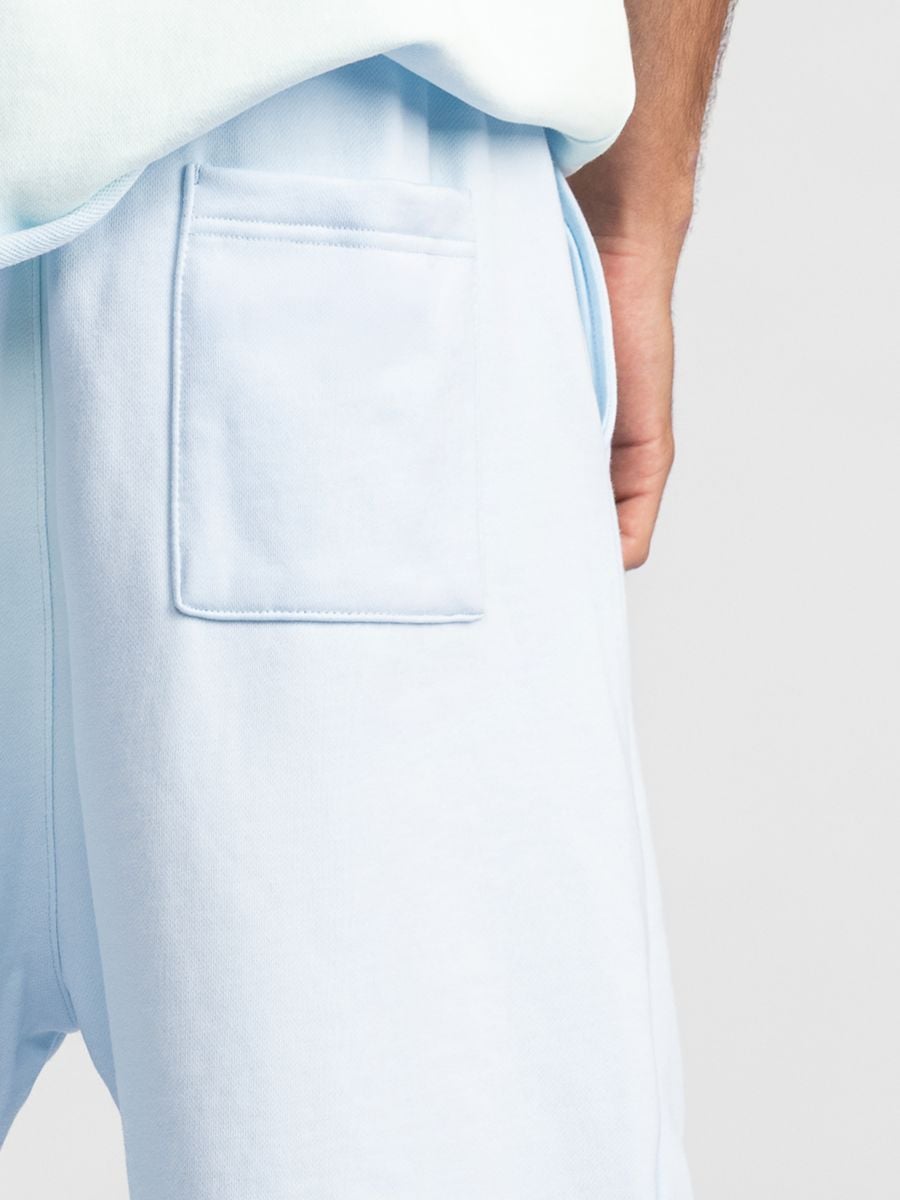 מכנסיים קצרים עם סיומת פרומה