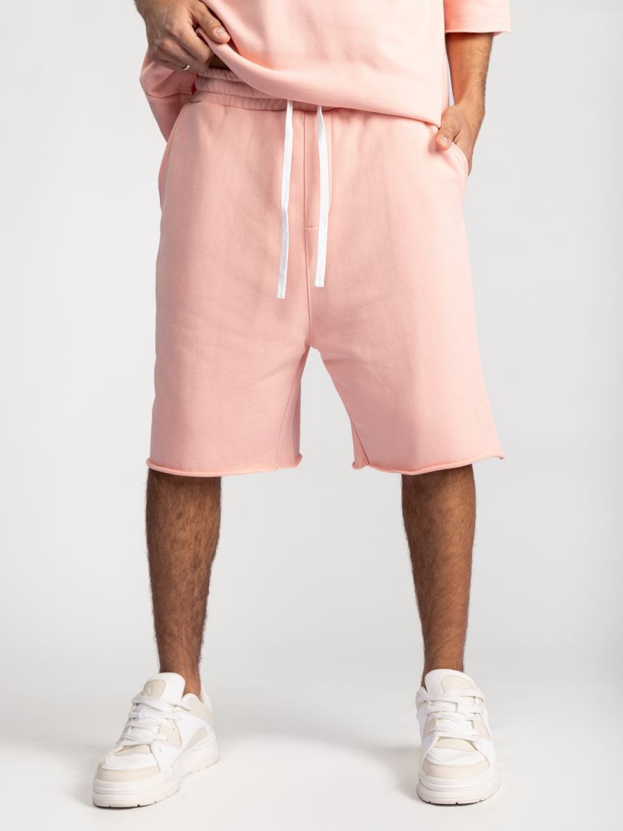 מכנסיים קצרים עם סיומת פרומה