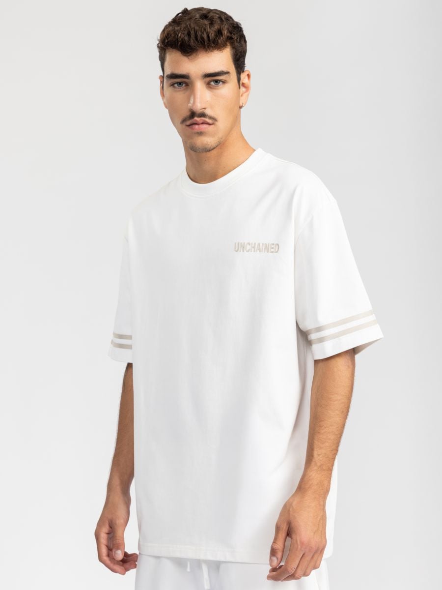 טי שירט לגבר UNCHAINED