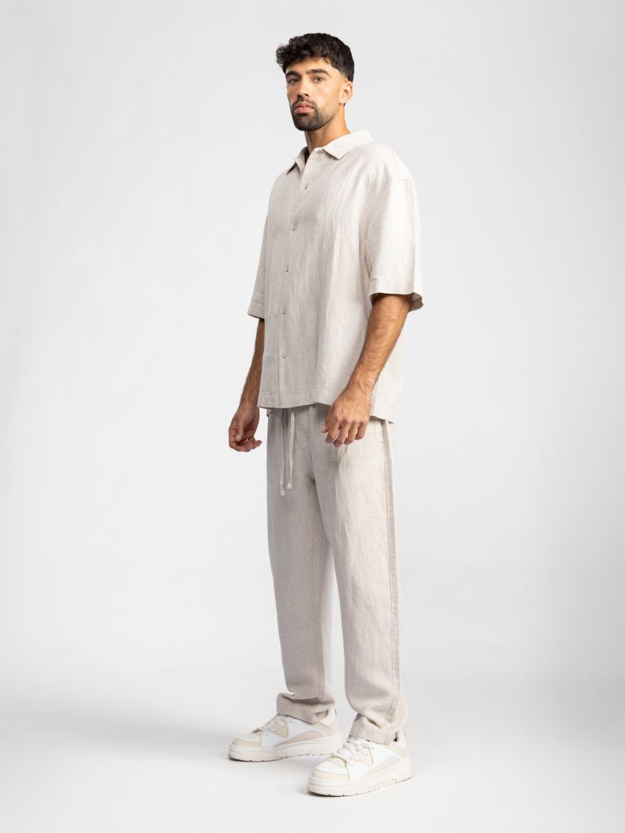 מכנסיים מכופתרים לגבר ריזורט