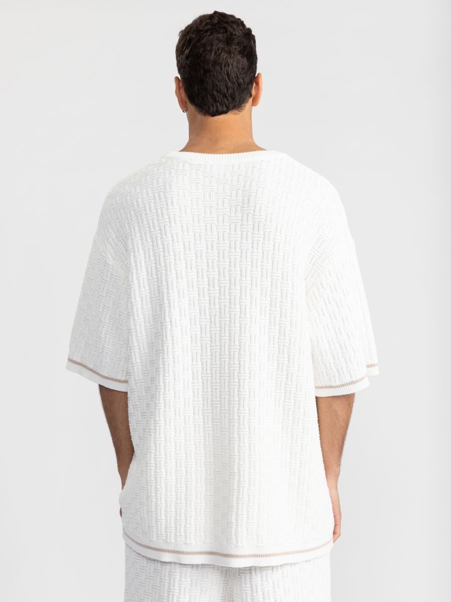 חולצת ריזורט לגבר עם פסי גימור