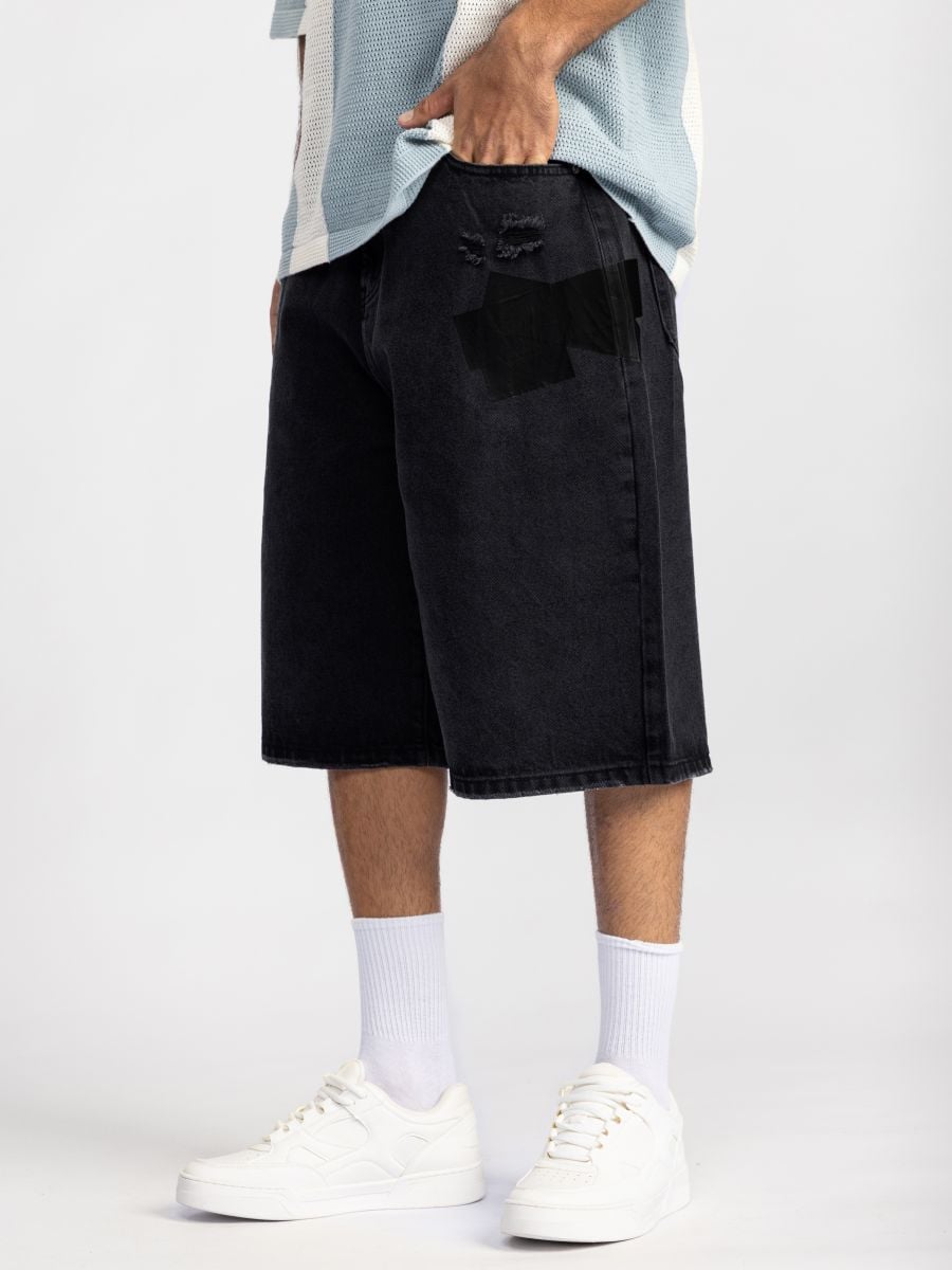 ברמודות גינס עם קרע