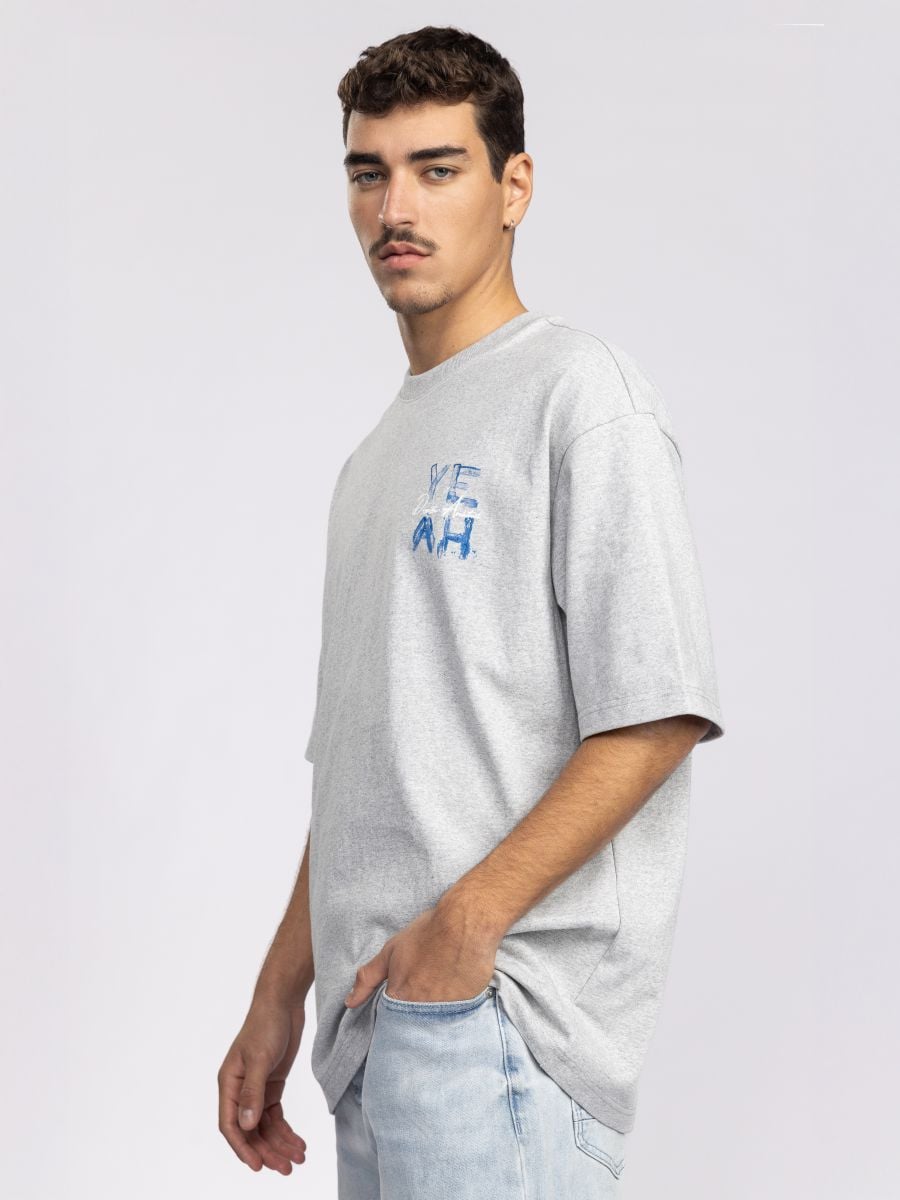 טי שירט אוברסייז לגבר YEAH