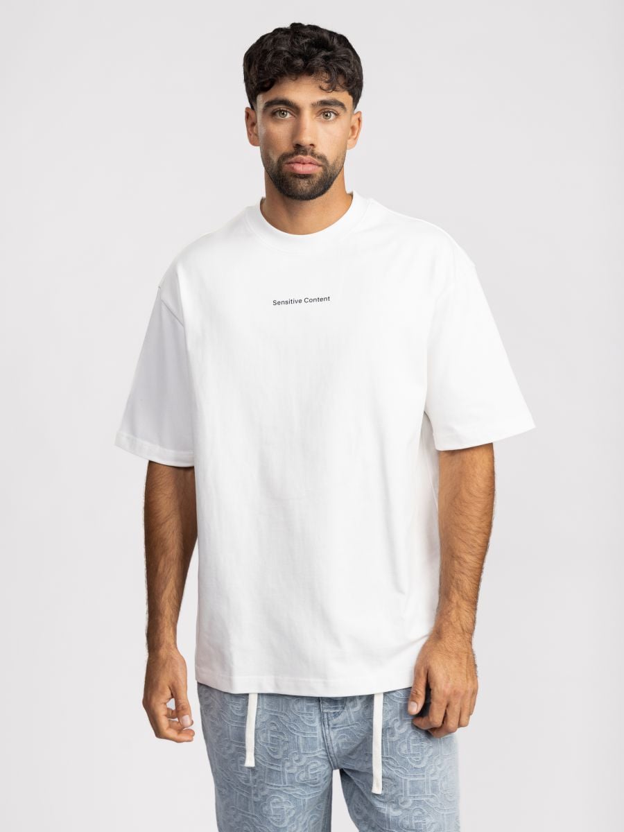 טישרט אובר סייז לגבר Sensitive Content