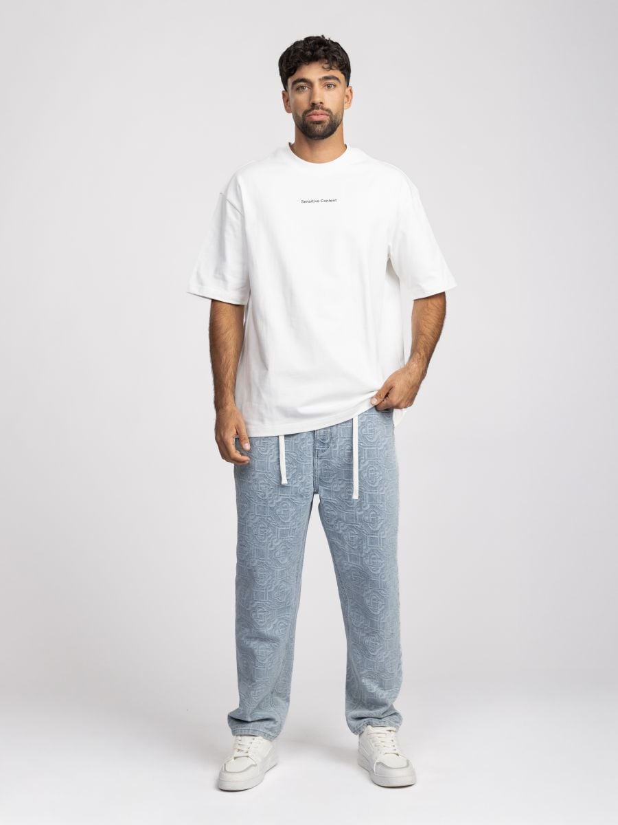 טישרט אובר סייז לגבר Sensitive Content