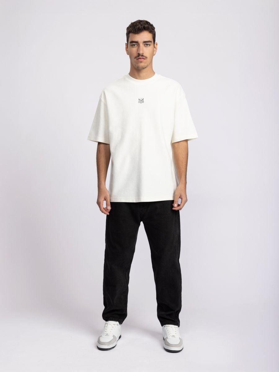 טישרט אובר סייז BE STRONGER