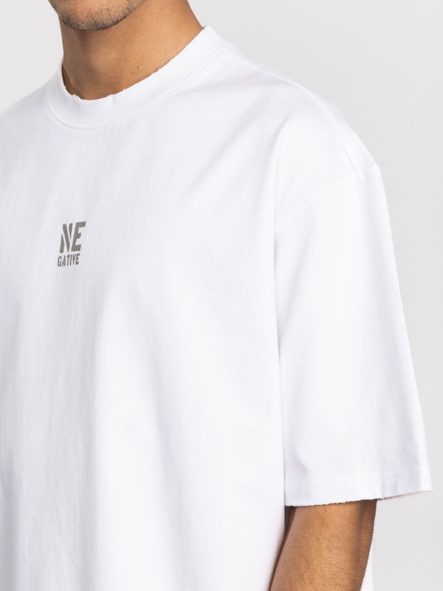 טישרט אובר סייז לגבר NEGATIVE