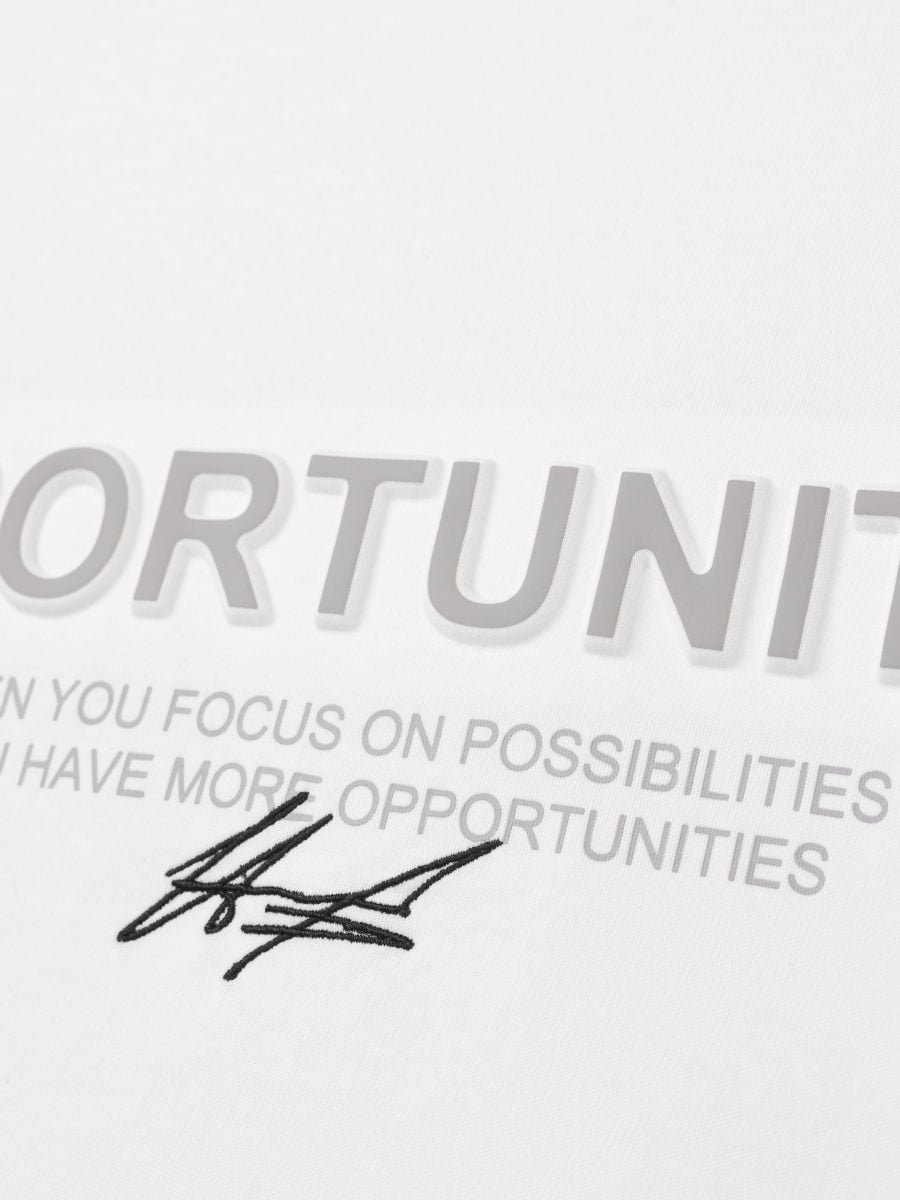 טישרט אובר סייז OPPORTUNITIES  לגבר