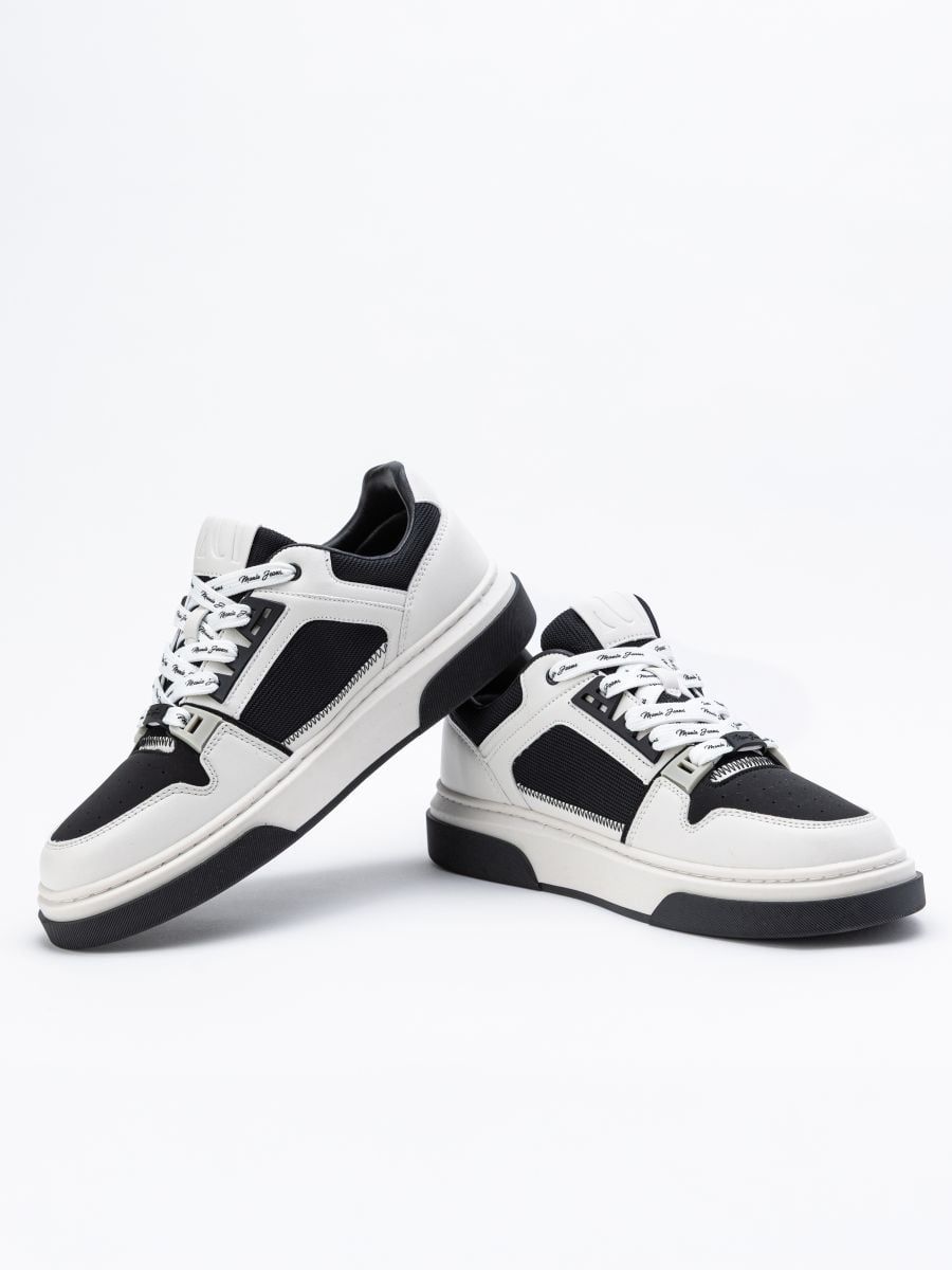 סניקרס לגבר משולבות עם שרוכים מודפסים