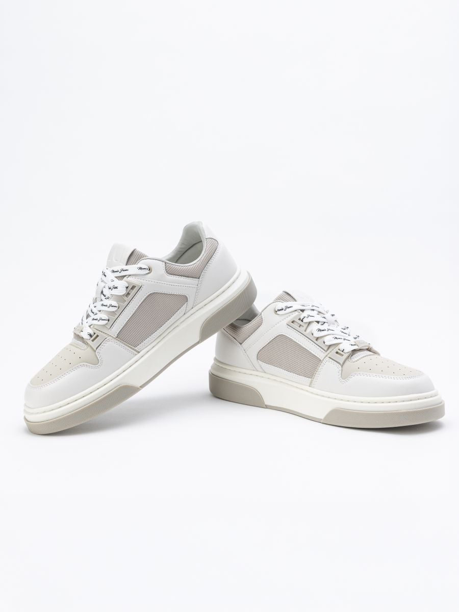 סניקרס לגבר משולבות עם שרוכים מודפסים