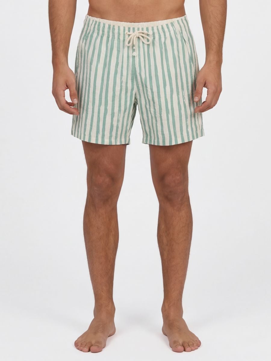 בגדי-ים בהדפס פסים