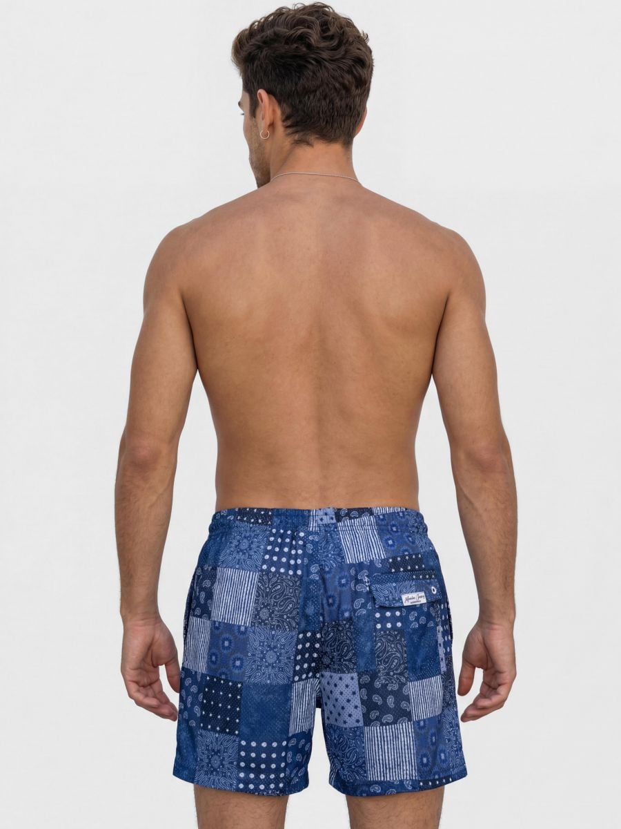 בגדי-ים עם הדפס פאץ’’ בנדנה