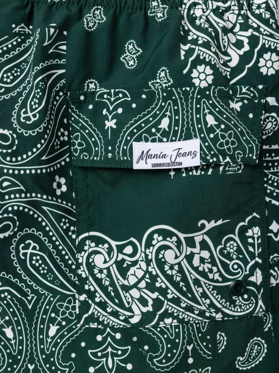 בגדי-ים בהדפס בנדנה